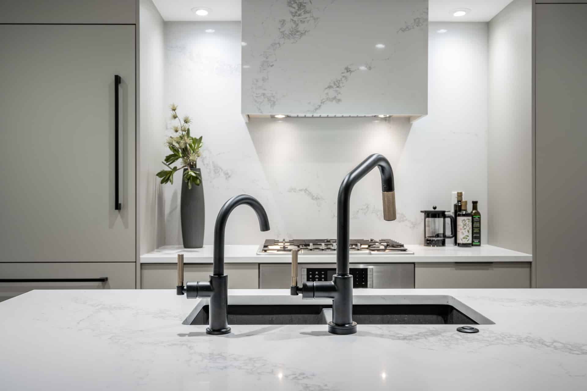 Robinet à Montréal Brizo et réfrigérateur Fisher & Paykel à Montréal